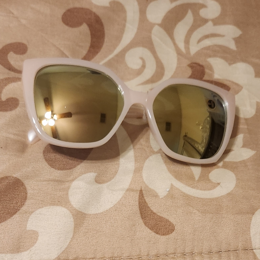 3 FOR $9 NEW SUNGLASSES